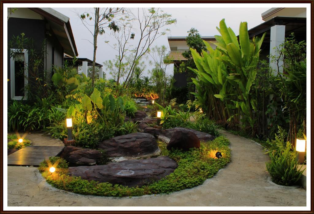 Saabpaiboon Grand Resort Ban Talat Ruang foto